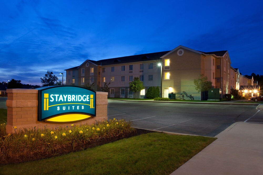 Staybridge Suites Cleveland Mayfield Heights Beachwood by IHG - photo 51