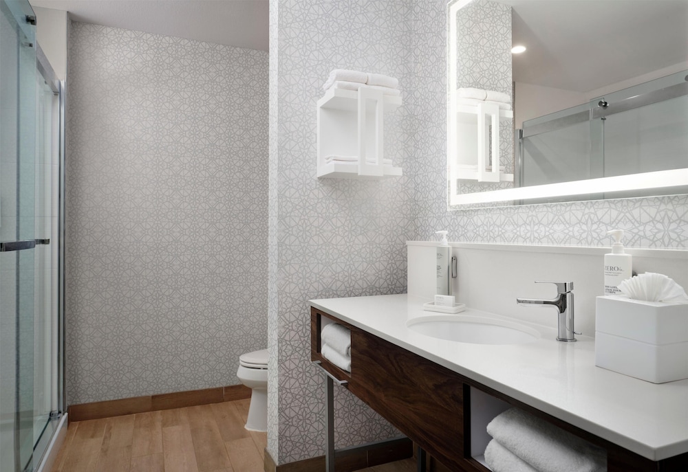 Hampton Inn & Suites Las Vegas Red Rock Summerlin - photo 20