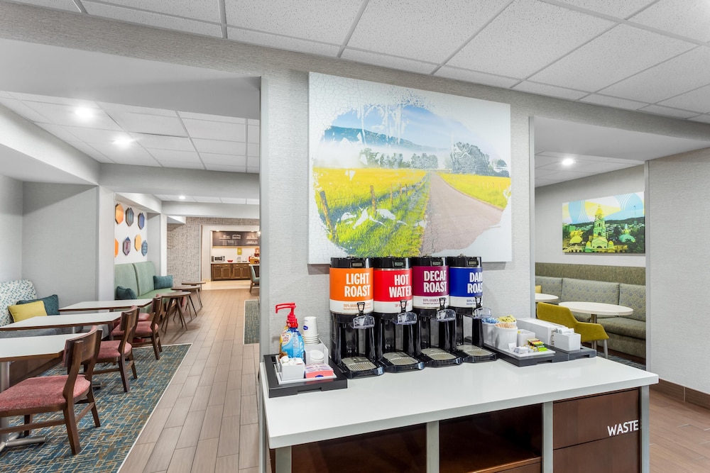 Hampton Inn Huntington University Area - photo 44