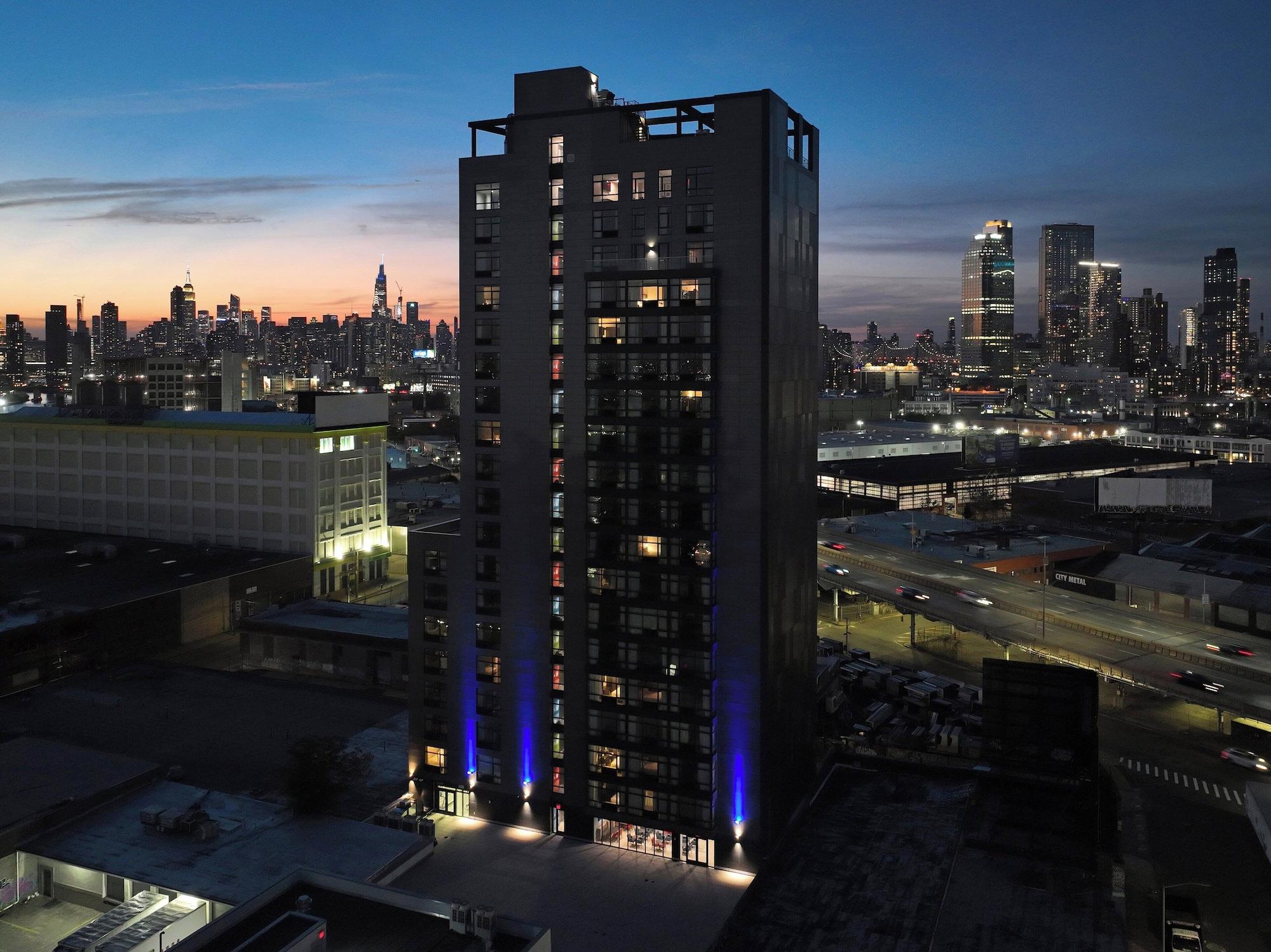 Holiday Inn Express Long Island City E New York by IHG - photo 10