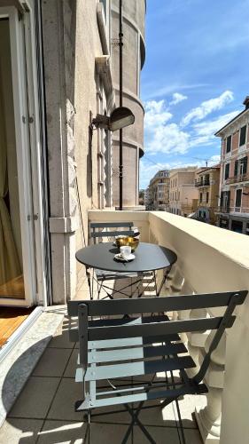 Da Mariella Case Vacanze Roma 149 — 4-Star Luxury Hotel in San Remo, Italy