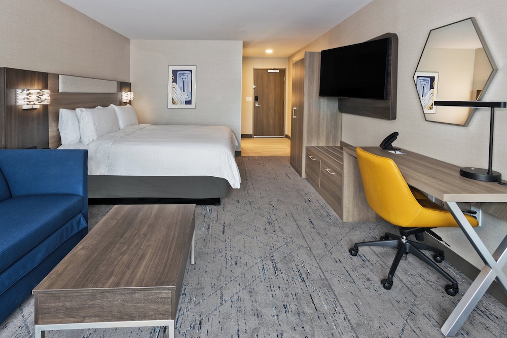 Holiday Inn Express Columbus Northeast - photo 14