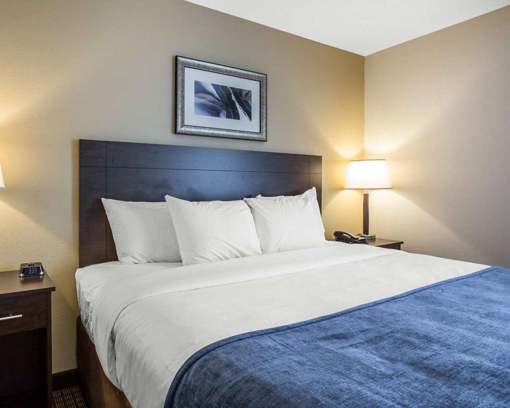 MainStay Suites Cartersville Emerson Lake Point - photo 11