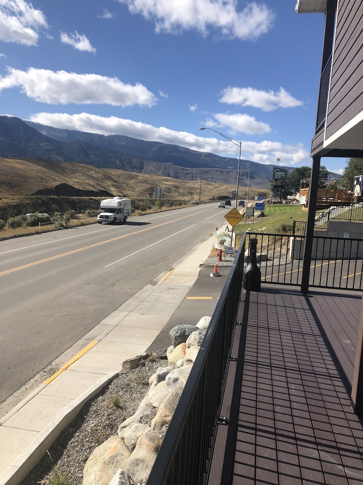 The Roosevelt Hotel Yellowstone - photo 50