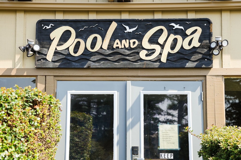 Silver Surf Motel - photo 99
