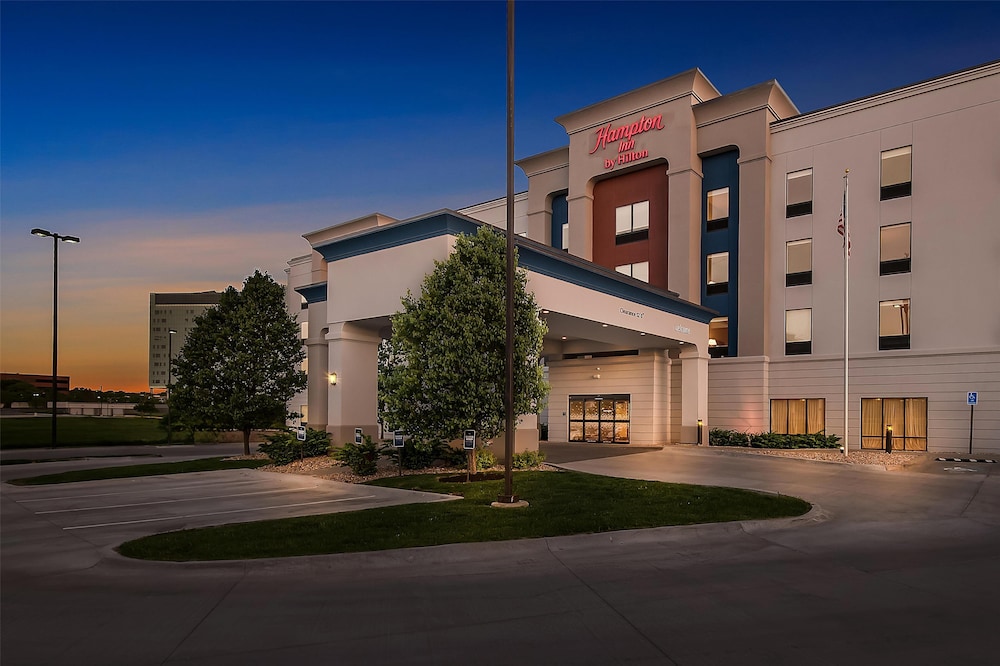 Hampton Inn Omaha West Dodge Road - photo 32