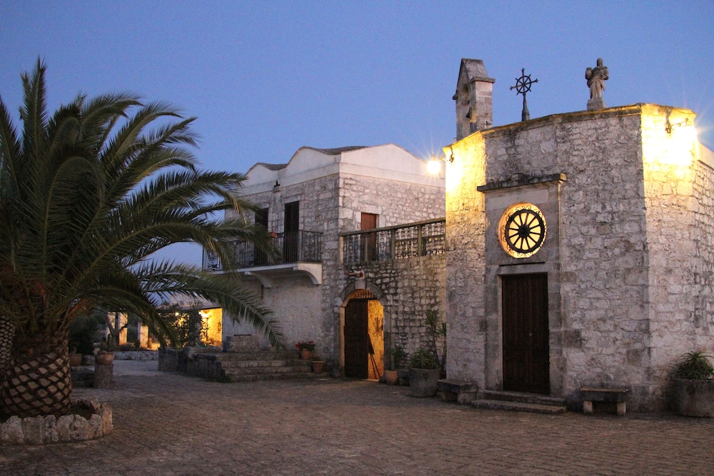 Masseria Tolla — 4-Star Luxury Hotel in Ostuni, Italy