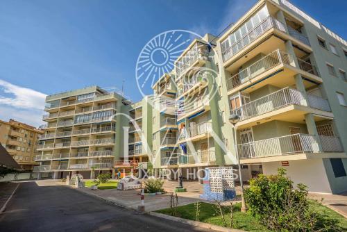 Casa Vintage Ivan Luxury Homes 1A Pta Frontal 1A Linea — 4-Star Luxury Hotel in Oropesa Del Mar, Spain