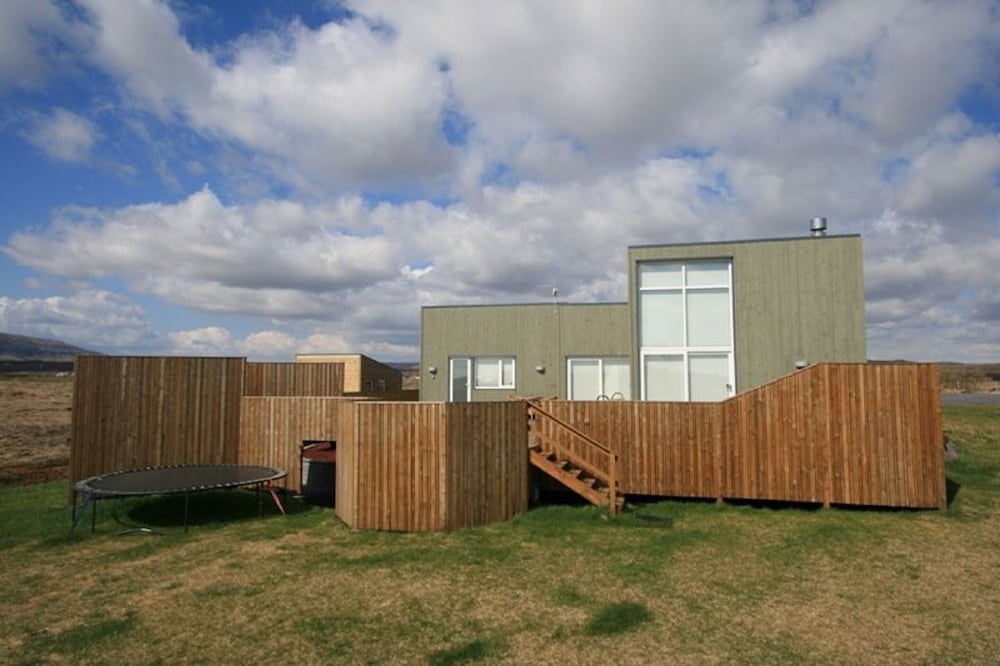 Primary image