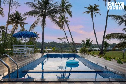Aqua Vista Riverview by StayVista Private Pool in Cochin, India