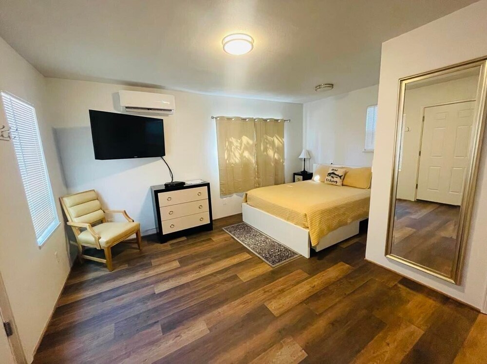 Riverfront Lodging - photo 15