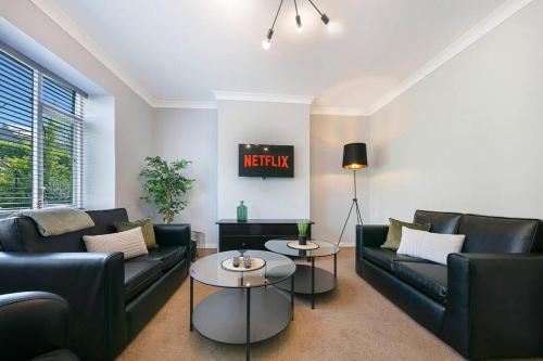Faulds Crescent Lodge Grampian Lettings Ltd — 4-Star Luxury Hotel in Aberdeen, United Kingdom