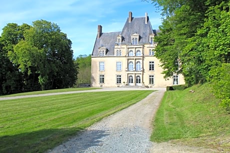 Chateau de la Lucazière — hotel in Teille