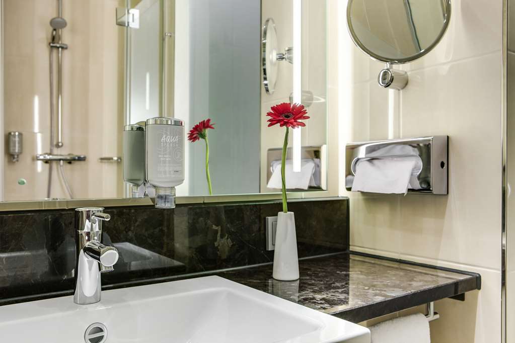 IntercityHotel, Germany - Bathroom