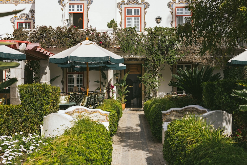 Pergola Boutique Hotel — hotel in Cascais