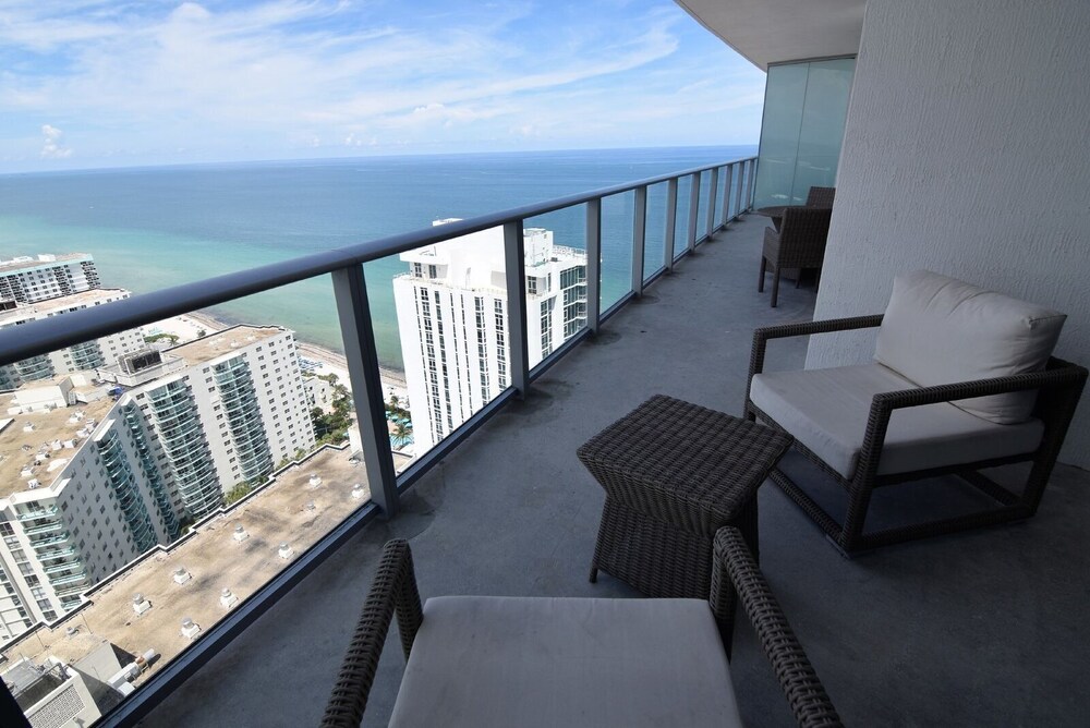 Hyde 3308 2 Beds 2 Baths Unit At The Hyde Beach Resort And Residences - photo 19