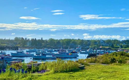 Corea Harbor's Black Duck Inn - photo 19