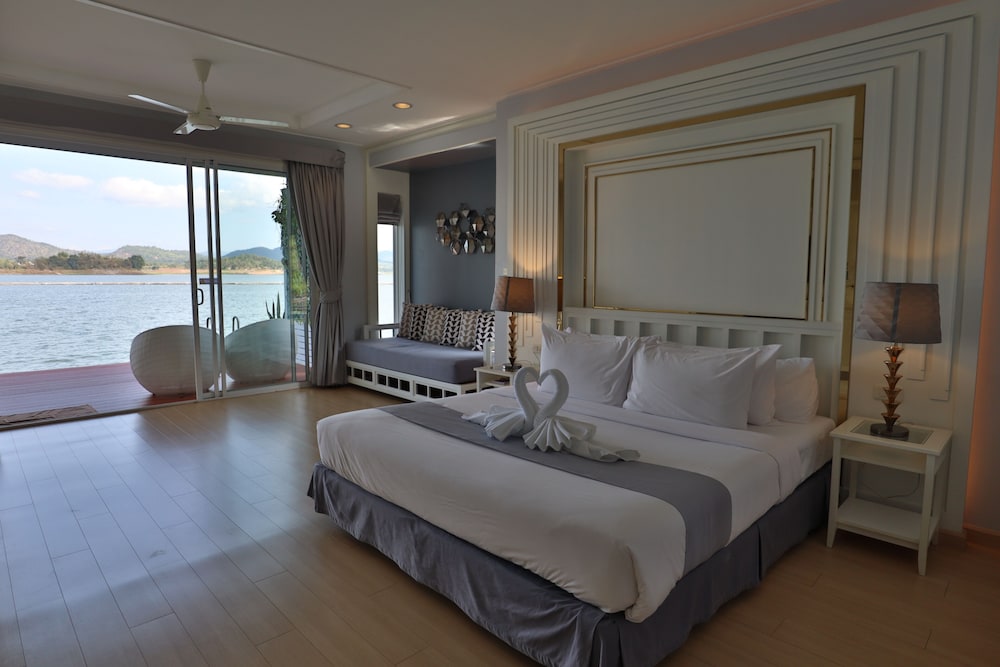 Raya Buri Resort — hotel in Si Sawat