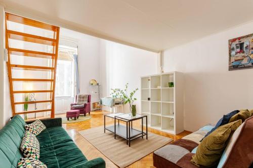 Vibrant center apartment — 4-Star Luxury Hotel in Budapest, Hungary