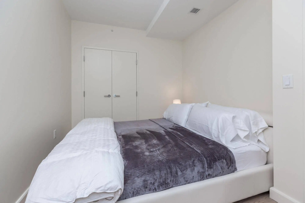 Boston Harbor View Luxury Suit - photo 17