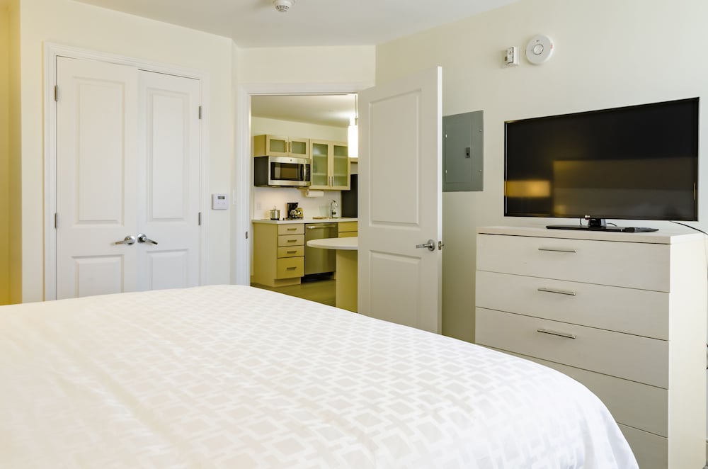 Candlewood Suites Miami Intl Airport 36th St by IHG - photo 15