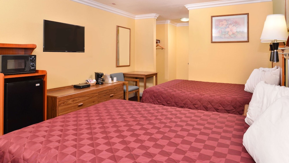 Magnuson Hotel Blythe - photo 7