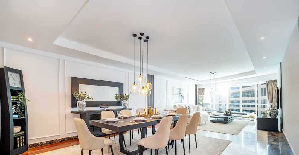 LUX The Al Seef Marina 4 bed Suite — 4-Star Luxury Hotel in Dubai, United Arab Emirates