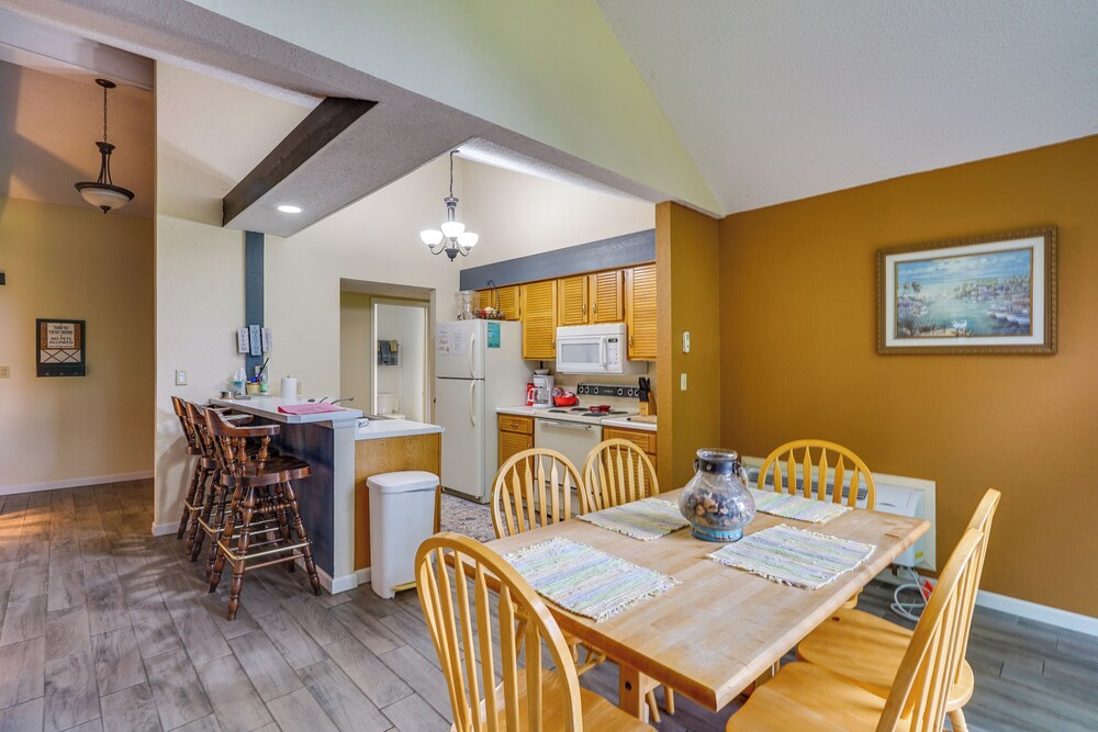 1 Mi to Margaritaville Resort: Cottage w Fire Pit - photo 10