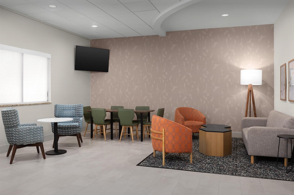 Hampton Inn Fayetteville Fort Bragg - photo 3