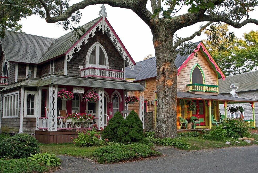 The Oak Bluffs Inn - photo 39