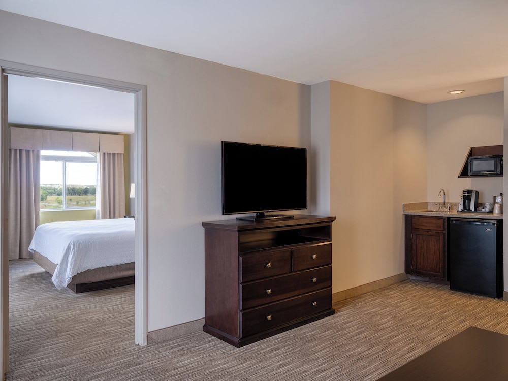 Holiday Inn Express & Suites Chicago Libertyville by IHG - photo 23