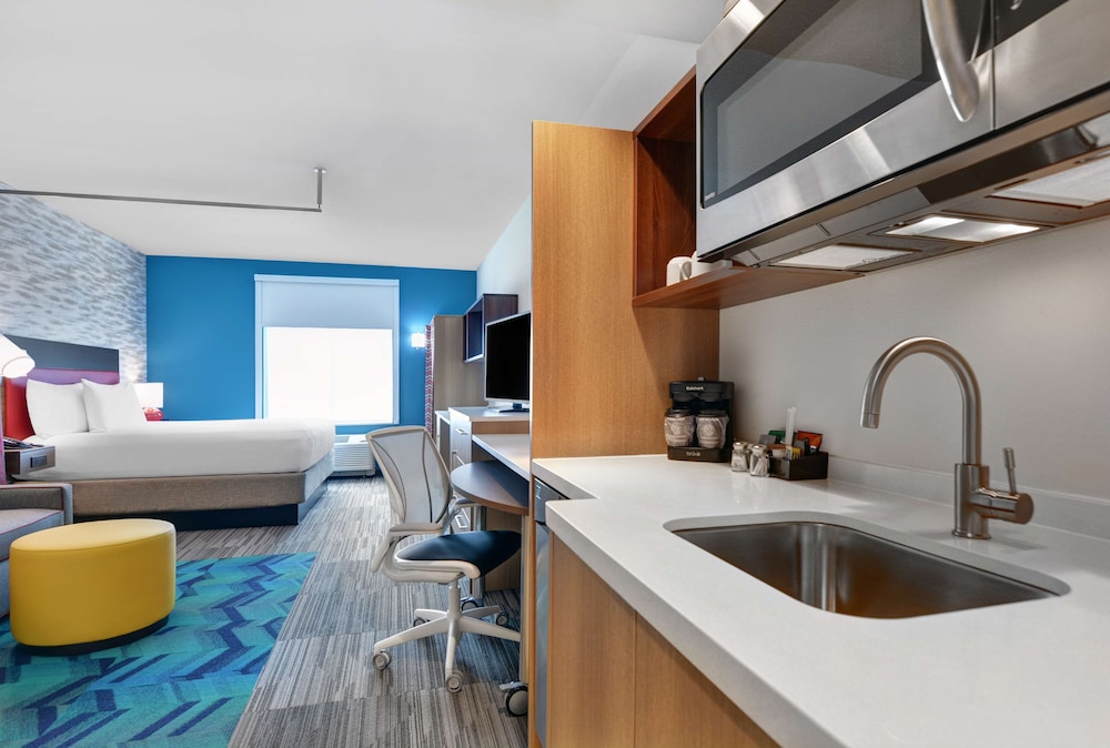 Home2 Suites by Hilton Melbourne Viera - photo 15