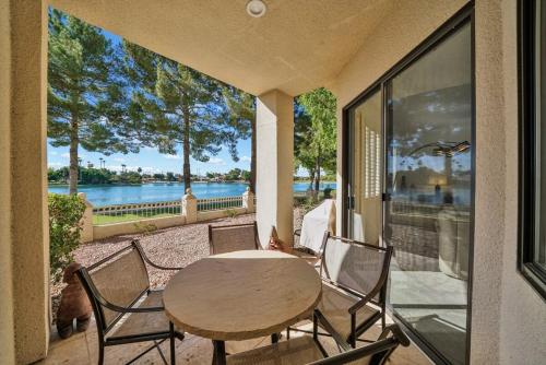 Waterfront 1st Flr Gated 2 BD Office Trail — 4-Star Luxury Hotel in Scottsdale, United States