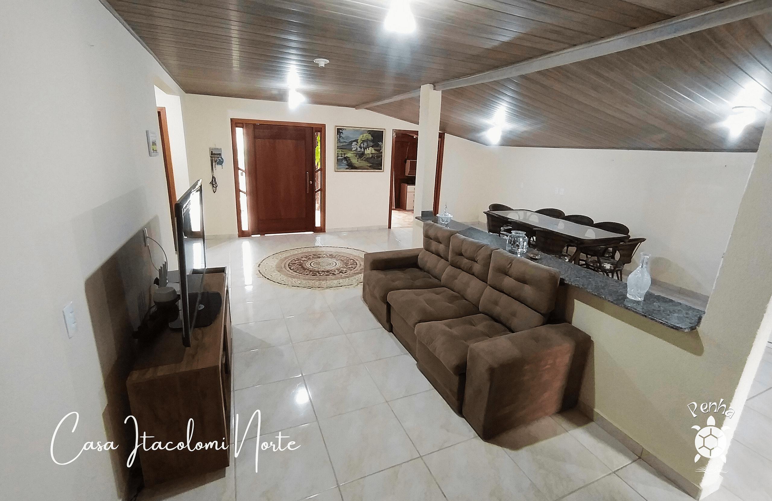 Casa confortável 3 quartos Itacolomi Balneário Piçarras Beto Carrero.