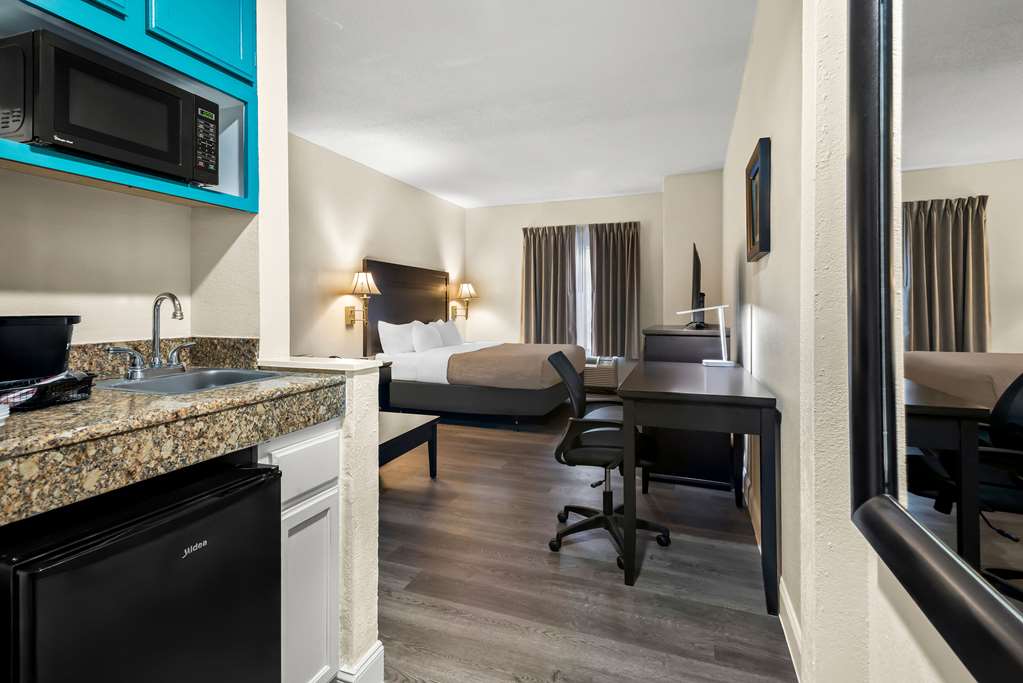 Quality Inn & Suites Lafayette - photo 9