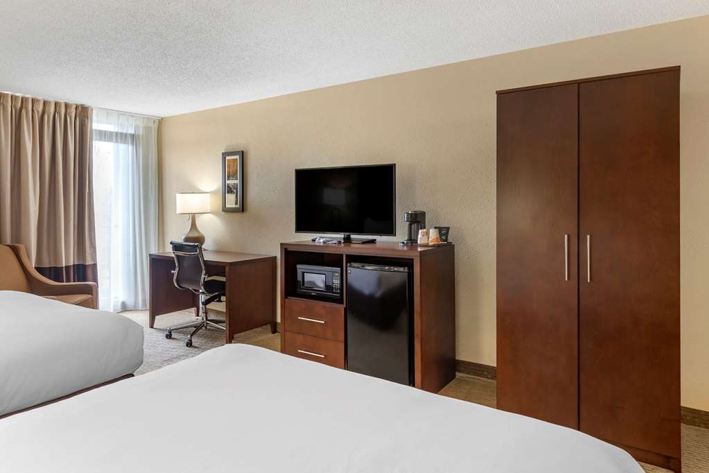 Comfort Inn & Suites near Danville Mall - photo 9