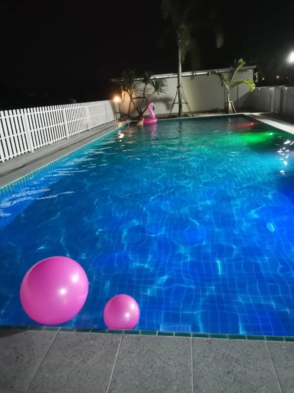 S&F villa — 4-Star Luxury Hotel in Sam Roi Yot, Thailand