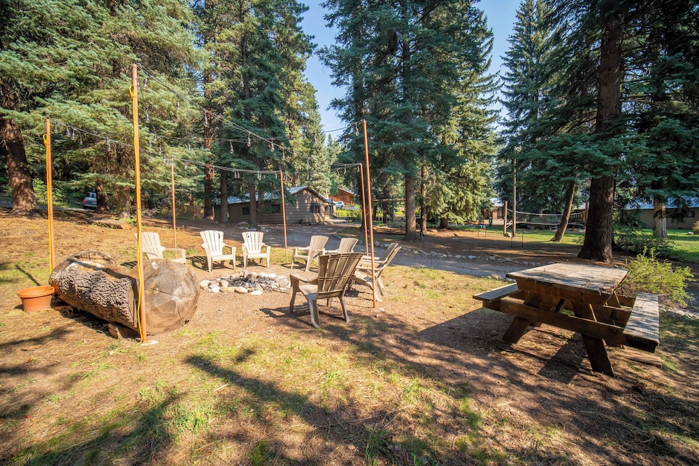 Bear Paw Lodge & Vacation Homes - photo 81