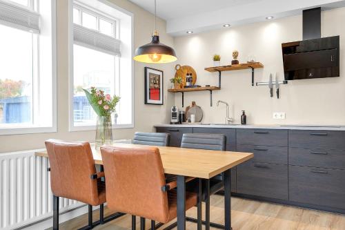 Two bedroom downtown apartment with balcony — 4-Star Luxury Hotel in Akureyri, Iceland