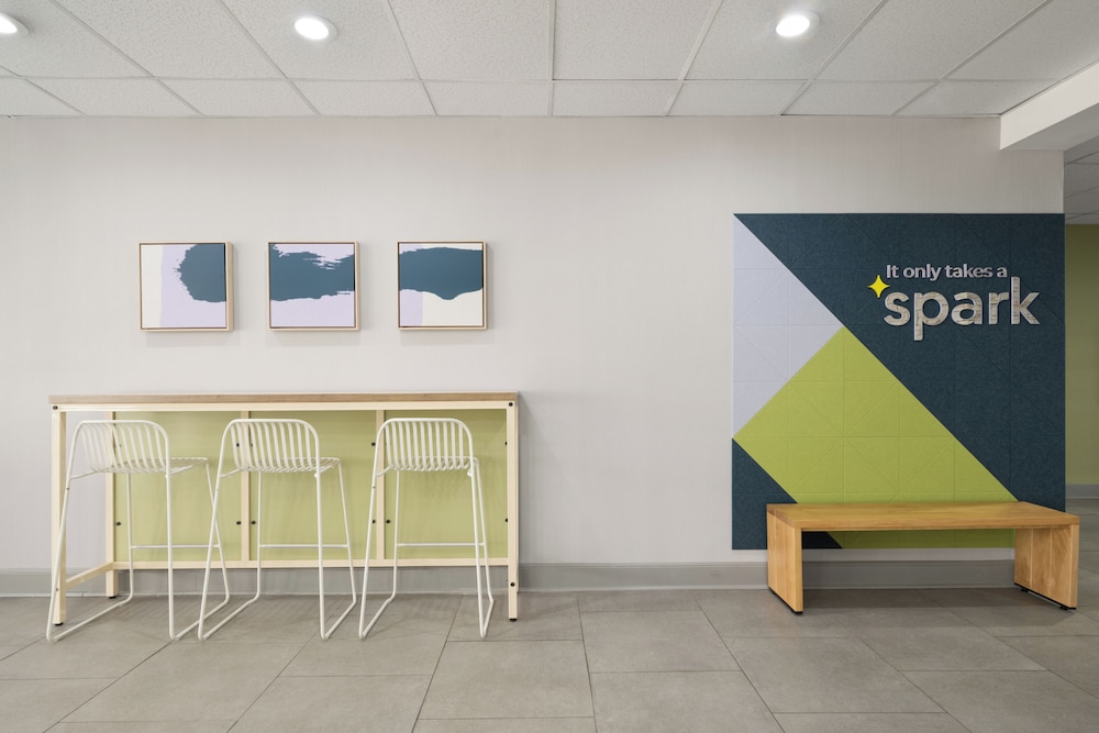 Spark by Hilton Florence North I 95 SC - photo 21