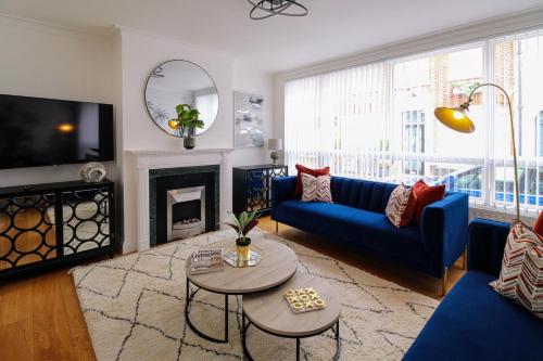London South Kensington mews house near Natural History Museum and tube — 4-Star Luxury Hotel in London, United Kingdom
