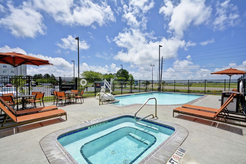 Hilton Garden Inn Gulfport Airport - photo 32