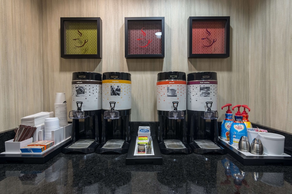 Hampton Inn Bangor - photo 39