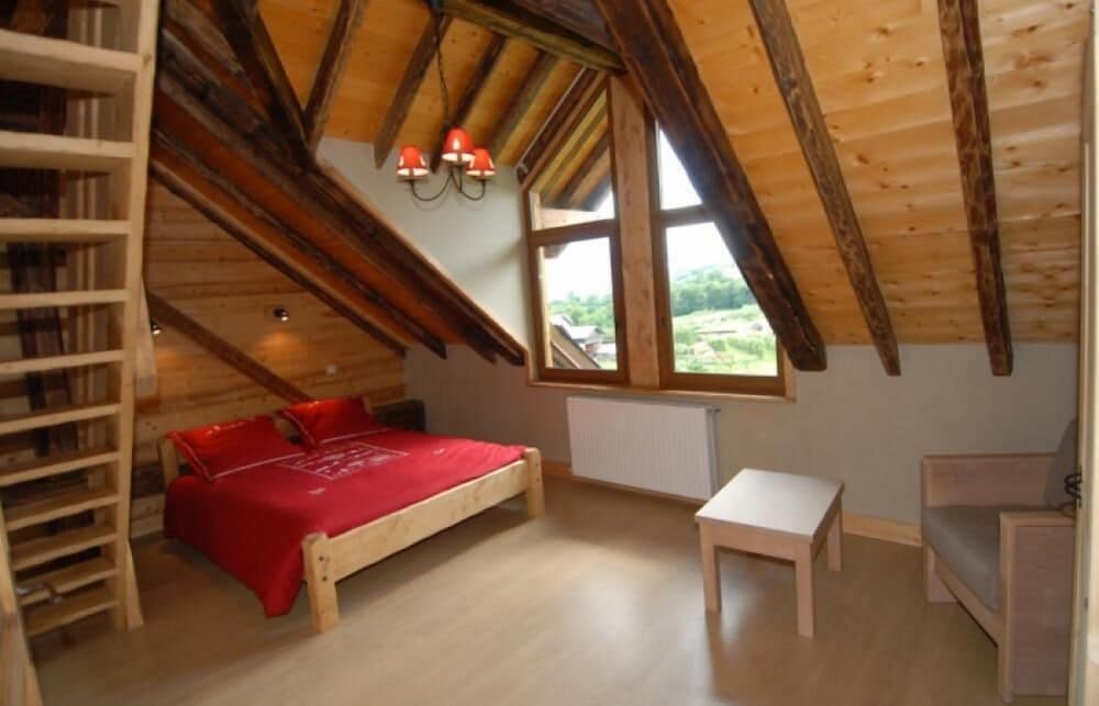 La Ferme De Noémie — 4-Star Luxury Hotel in Mercury, France