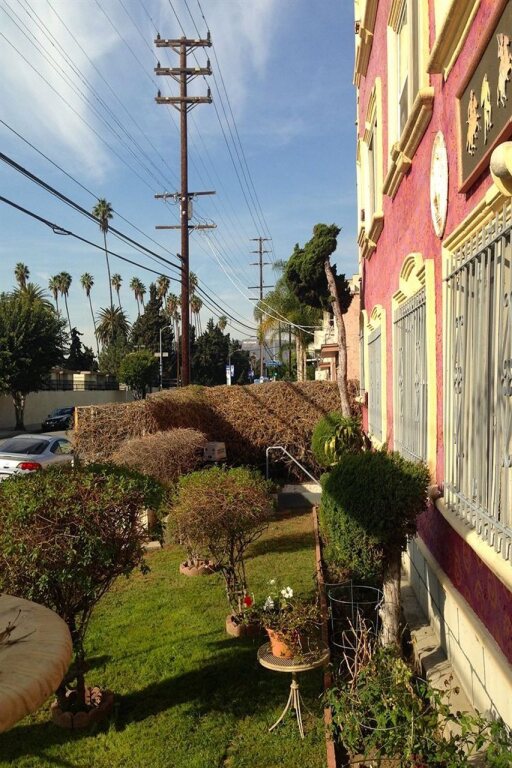 Hollywood Dream Suites - photo 13