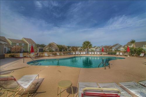 612 Egret Run Cabin — 4-Star Luxury Hotel in North Myrtle Beach, United States