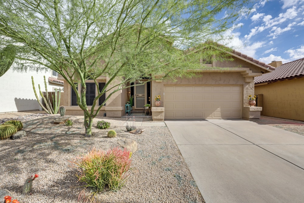 Upscale Golfers Oasis with Pool and Spa in Cave Creek — 4-Star Luxury Hotel in Cave Creek, United States