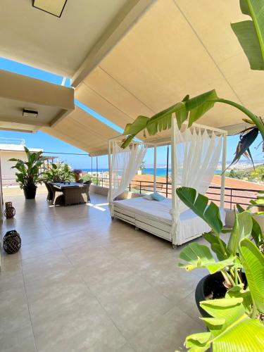 Golden View Villa — 4-Star Luxury Hotel in Daratsos, Greece