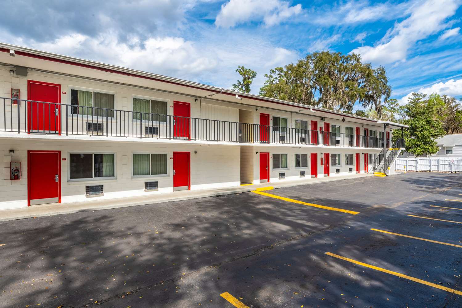 Travelodge by Wyndham Gainesville - photo 21