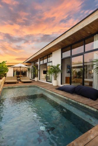Luxury Villa in the Heart of Uluwatu — 4-Star Luxury Hotel in Pecatu, Indonesia